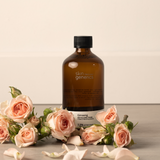 Skin Generics Revitalizing Toner 7,5% - Ginseng roses lifestyle image 